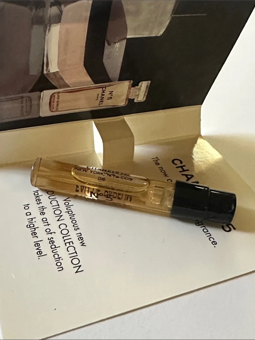 CHANEL N°5 Sample Card and Vial